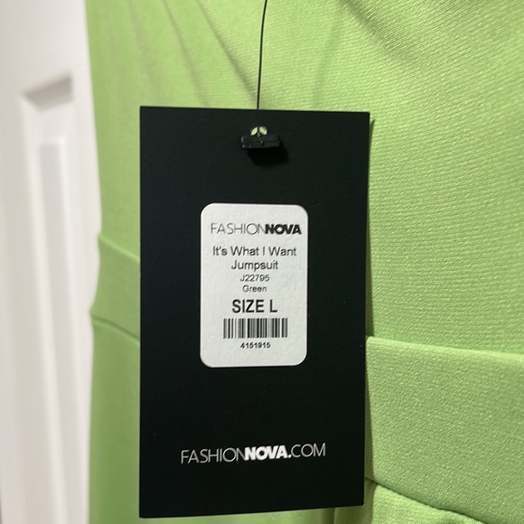 Woman’s Jumpsuit - Large - Picture 6 of 6